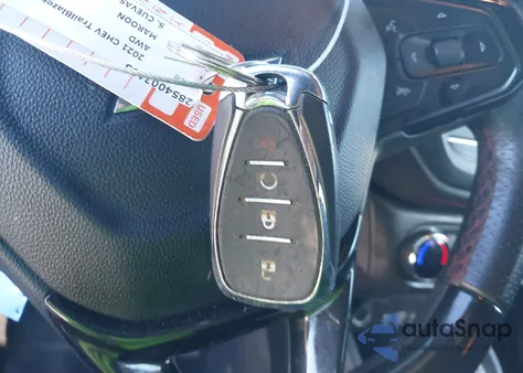 2021 Chevrolet Trailblazer Fwd Rs z USA, uszkodzony, nr VIN KL79MTSL1MB042155